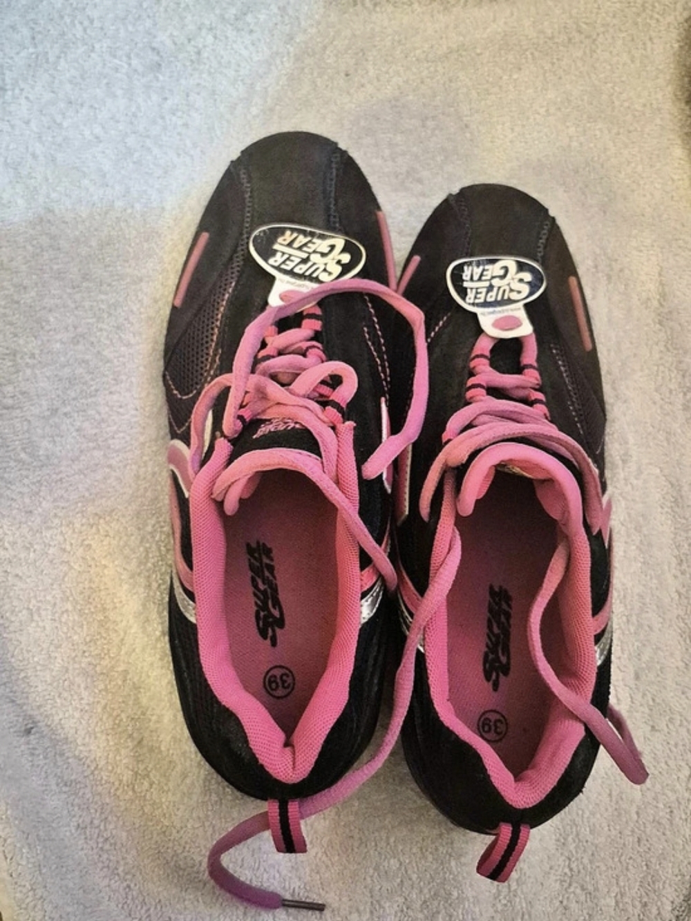 Skechers Women's Black & Pink Sneakers